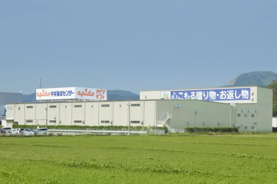 自社物流センターの稼働風景